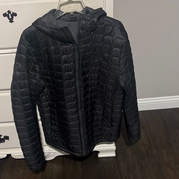 Men's Black North face Quilted Jacket - Picture 1 of 6